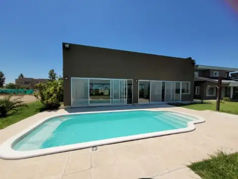 Casa en Venta en Victoria, USD 440.000