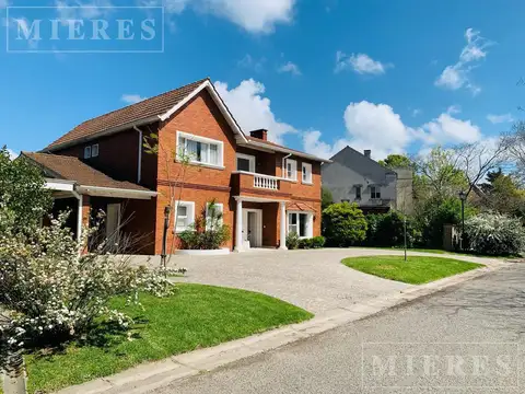 Casa en Alquiler de 3 dormitorios