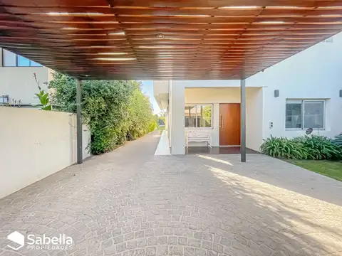 Venta de Casa en City Bell, Barrio El Quimilar