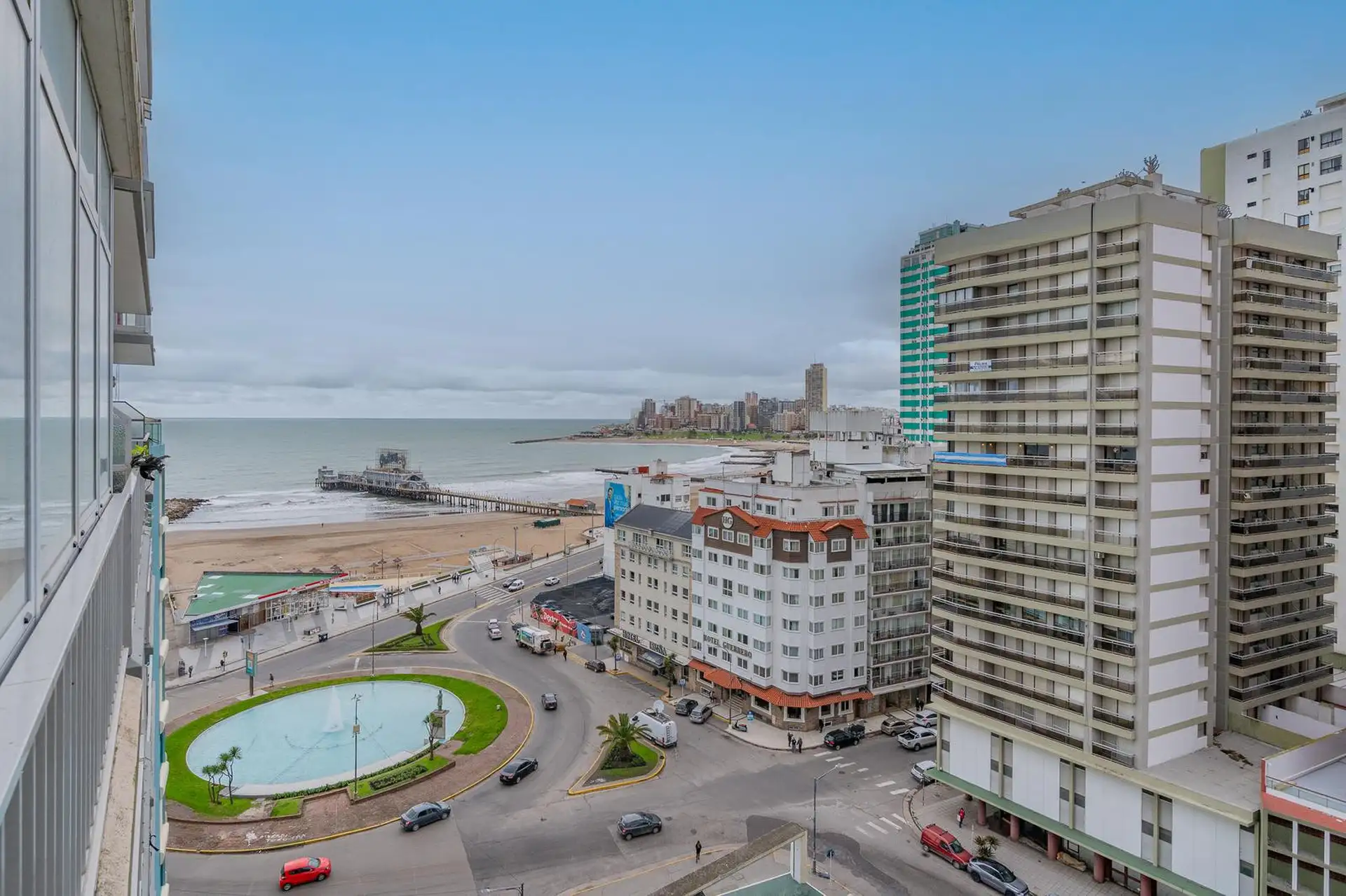 Venta departamento de 3 ambientes con dependencia y cochera