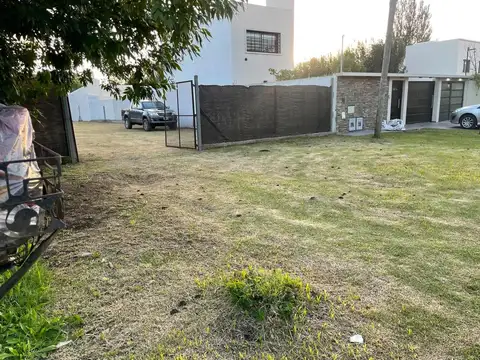 Terreno en Venta en Lisandro Olmos Etcheverry, USD 42.000