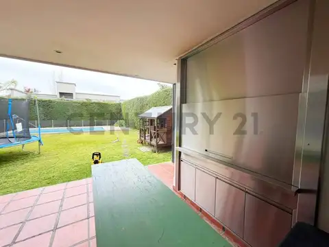 Casa en Alquiler de 3 dormitorios