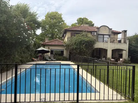 Venta Casa - Barrio Santa Silvina - Pilar