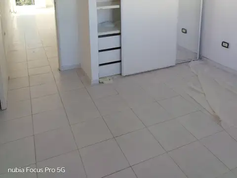 Departamento en venta de 2 ambientes c/ cochera en San Miguel