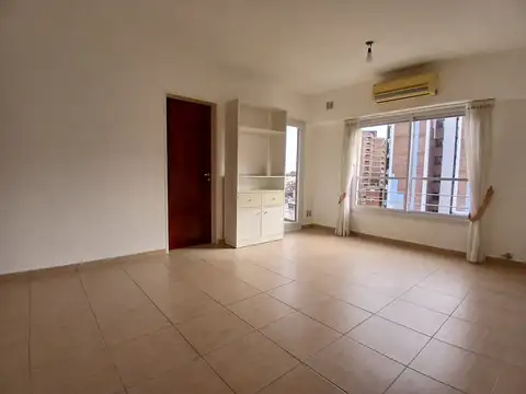 Departamento Dos Ambientes Crisólogo Larralde 1016, Morón, Morón