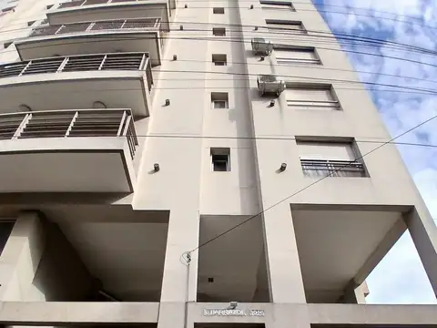 Departamento Dos Ambientes Crisólogo Larralde 1016, Morón, Morón