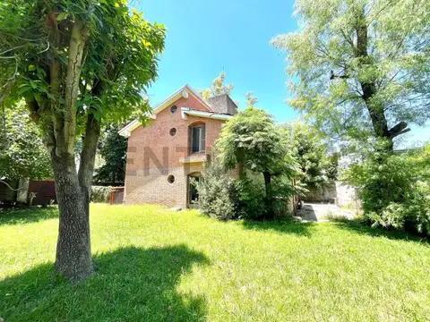 BENITO LYNCH 4000, Piso 0