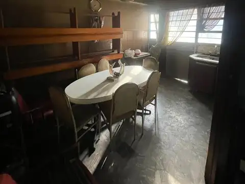 Av Juan Manuel De Rosas 1000