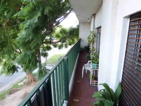 Depto Tipo Casa en Venta 45 años