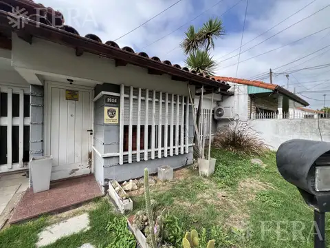 Casa en Venta con 1 cochera
