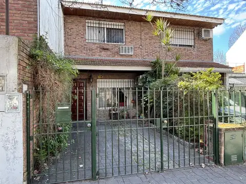 VENTA DÚPLEX 4 AMBIENTES EN OLIVOS