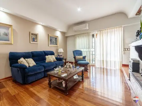 Casa 5 ambientes venta Floresta