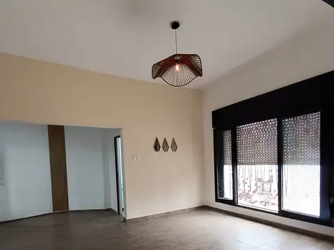 Casa en Alquiler en Lanus Oeste, Lanus