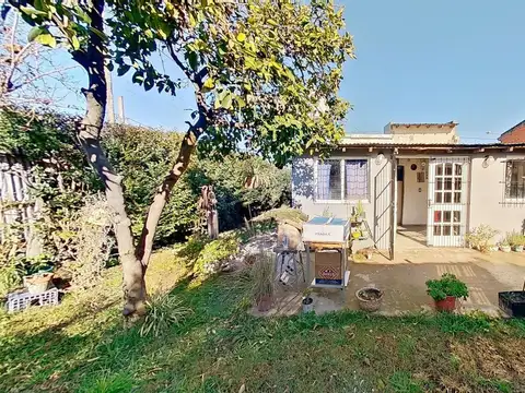 Casa 4 ambientes con 1 baño