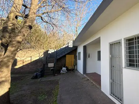 Casa en Venta con 6 cocheras