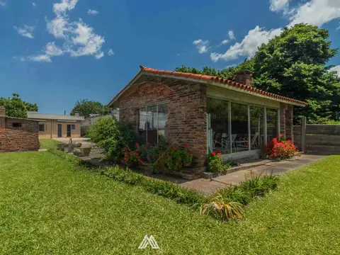 VENTA CASA 3 DORM SAYAGO CON BARBACOA Y GRAN FONDO