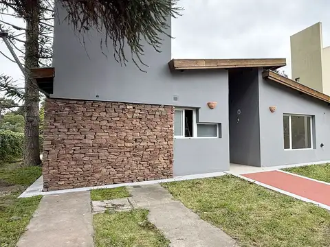 Gobernador Guillermo Udaondo 4100