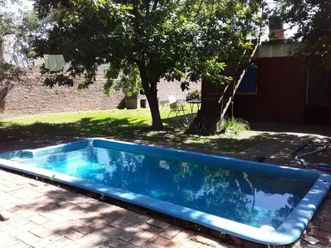 Casa 4 ambientes con 1 baño