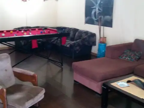 Casa en venta 2 familias -  Hurlingham