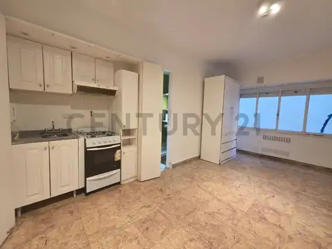 Av. Pueyrredon 2300, Piso 4