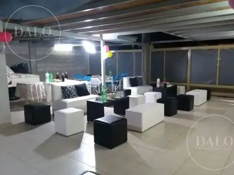 Local en Venta 50 años