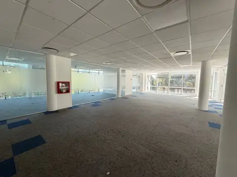 Oficina Monoambiente con 2 baños