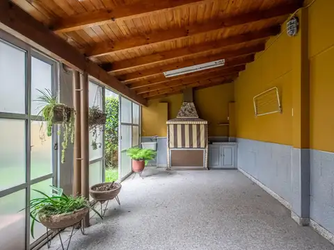 Casa s/lote propio todo en planta baja, garage, Villa Bosch