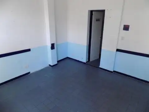 Local en Venta 51 años