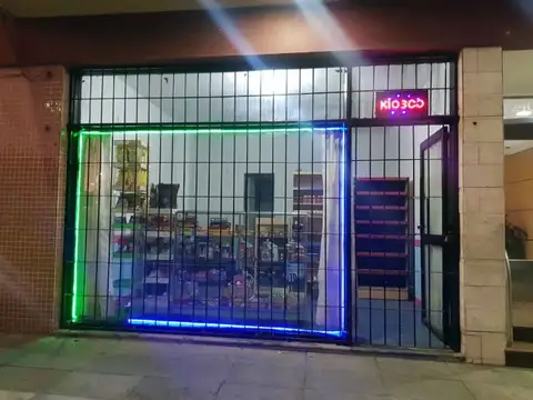 Gual 2400, Piso 0
