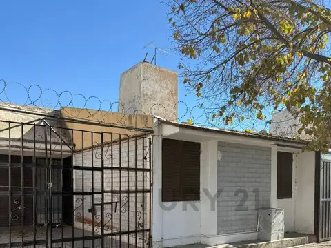 BARCALA 2300, Piso 0