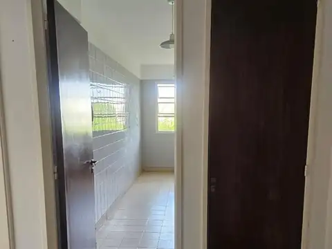 Departamento en Venta en Olivos Vias/Rio, USD 172.000