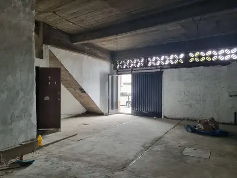 Galpon en Alquiler en Caseros, $ 635.000