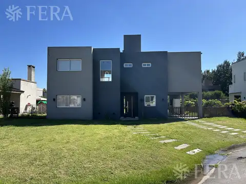 Casa en Venta de 4 dormitorios