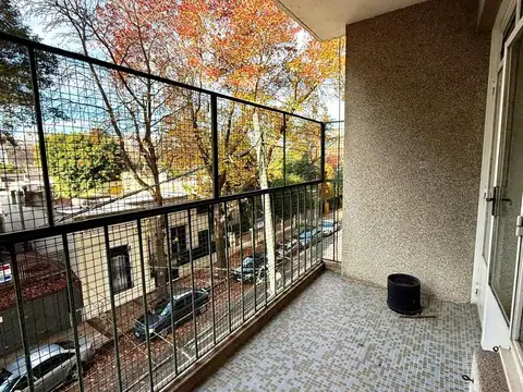 Hernan Wineberg 2700, Piso 2
