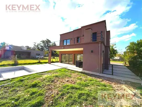 Casa en venta Santo Tomás 4 dormitorios lote 550 mts galería parrilla jardín pileta