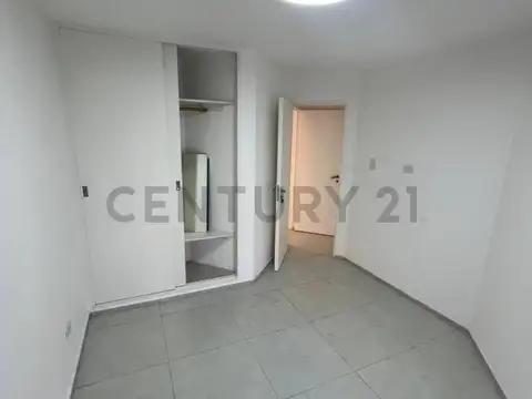 DEPTO EN VENTA 2 DORM. REFACCIONADO CENTRO