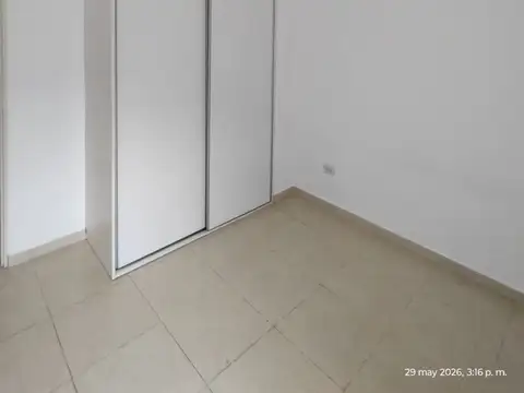 Departamento en Alquiler en Villa Centenario, $ 400.000