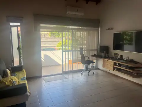Departamento en Monte Castro