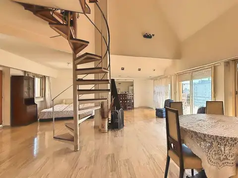 Departamento en Venta de 4 dormitorios