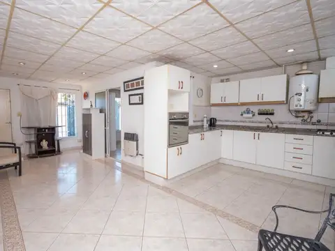 CasaQuinta de 2 dorm con pileta en Altos del Sauce