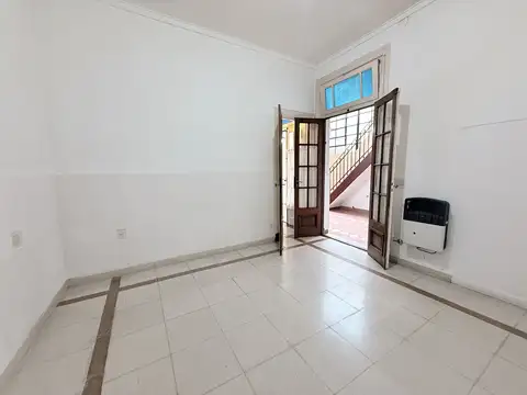 Depto Tipo Casa 5 ambientes con 2 baños