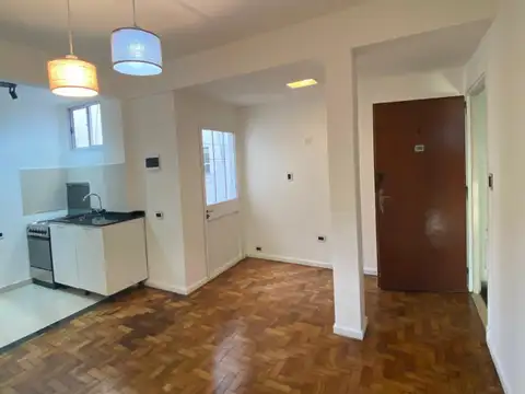 Departamento en Alquiler en Acassuso! Muy Bajas Expensas!