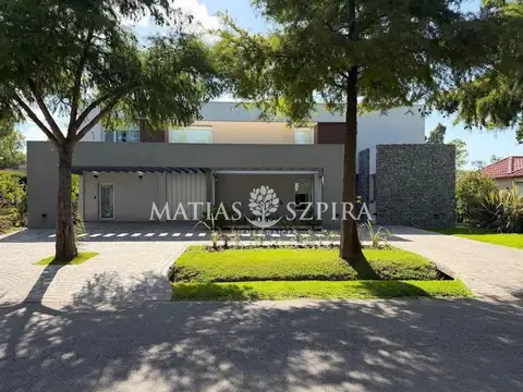 Andres Chazarreta 1130