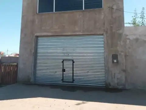 Venta Galpón con Local y Depósito en San Vicente
