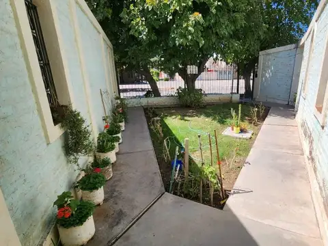 Manzana H Casa 2- Barrio Luz y Fuerza II 100