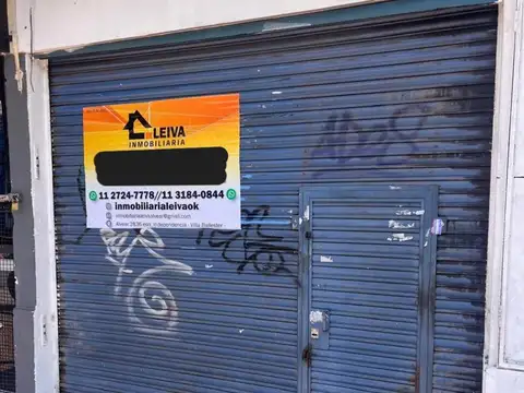 Alquile- Almirante Brown 3000 - Local en centro V Ballester 