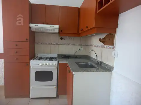 Depto Tipo Casa en Alquiler de 2 ambientes