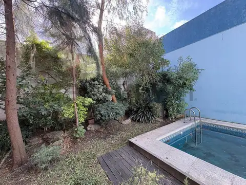 VENTA CASA 6 AMBIENTES GARAGE TOILLETE PARQUE PISCINA PARRILLA PATIO EN BARRACAS APTO CREDITO