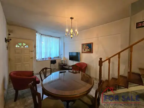 Casa 3 ambientes con 1 baño