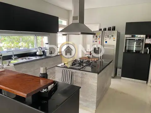 Casa en Venta en Agua Caliente, USD 599.000